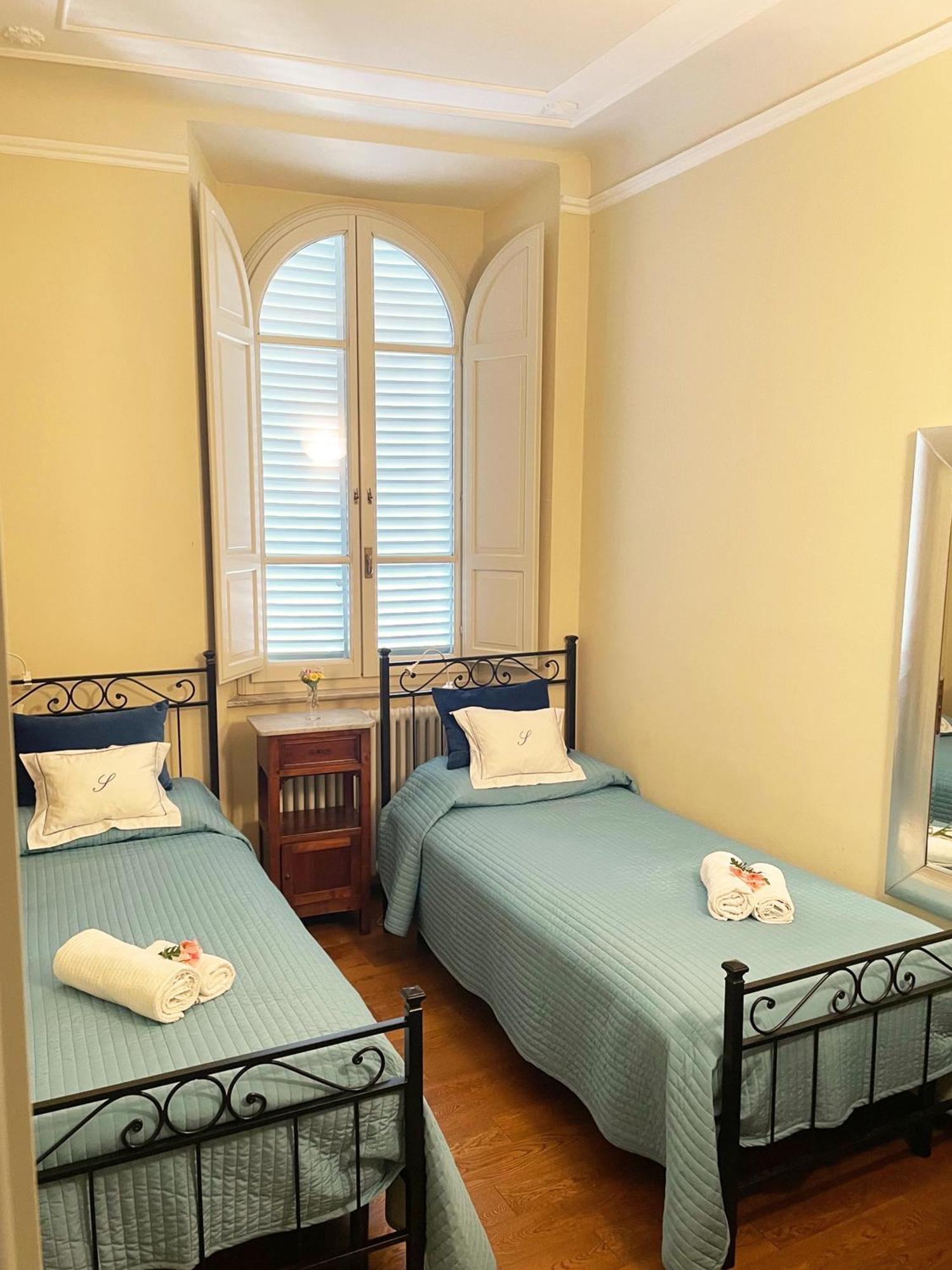 Serena Apartment ลุคคา ภายนอก รูปภาพ