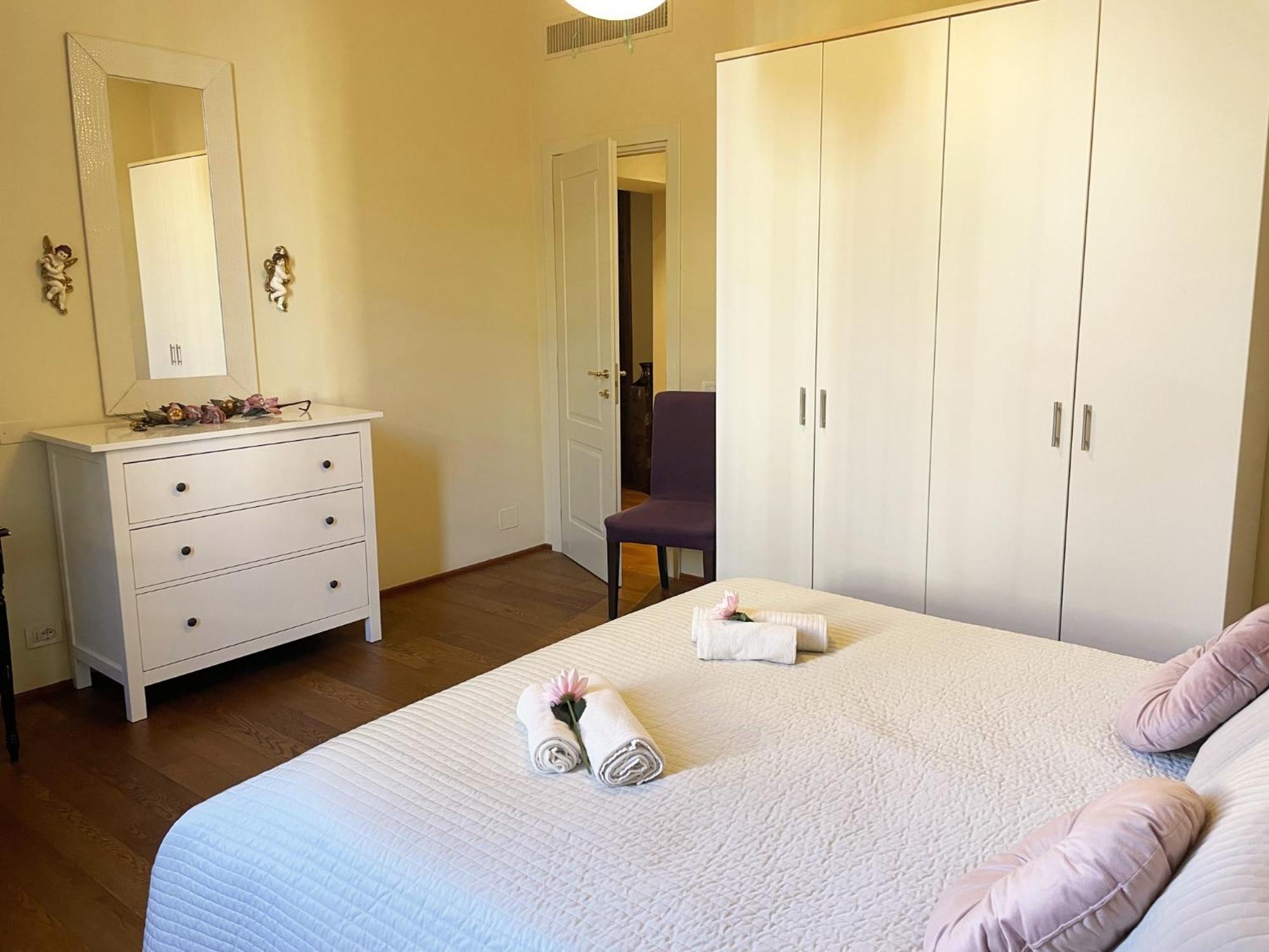 Serena Apartment ลุคคา ภายนอก รูปภาพ